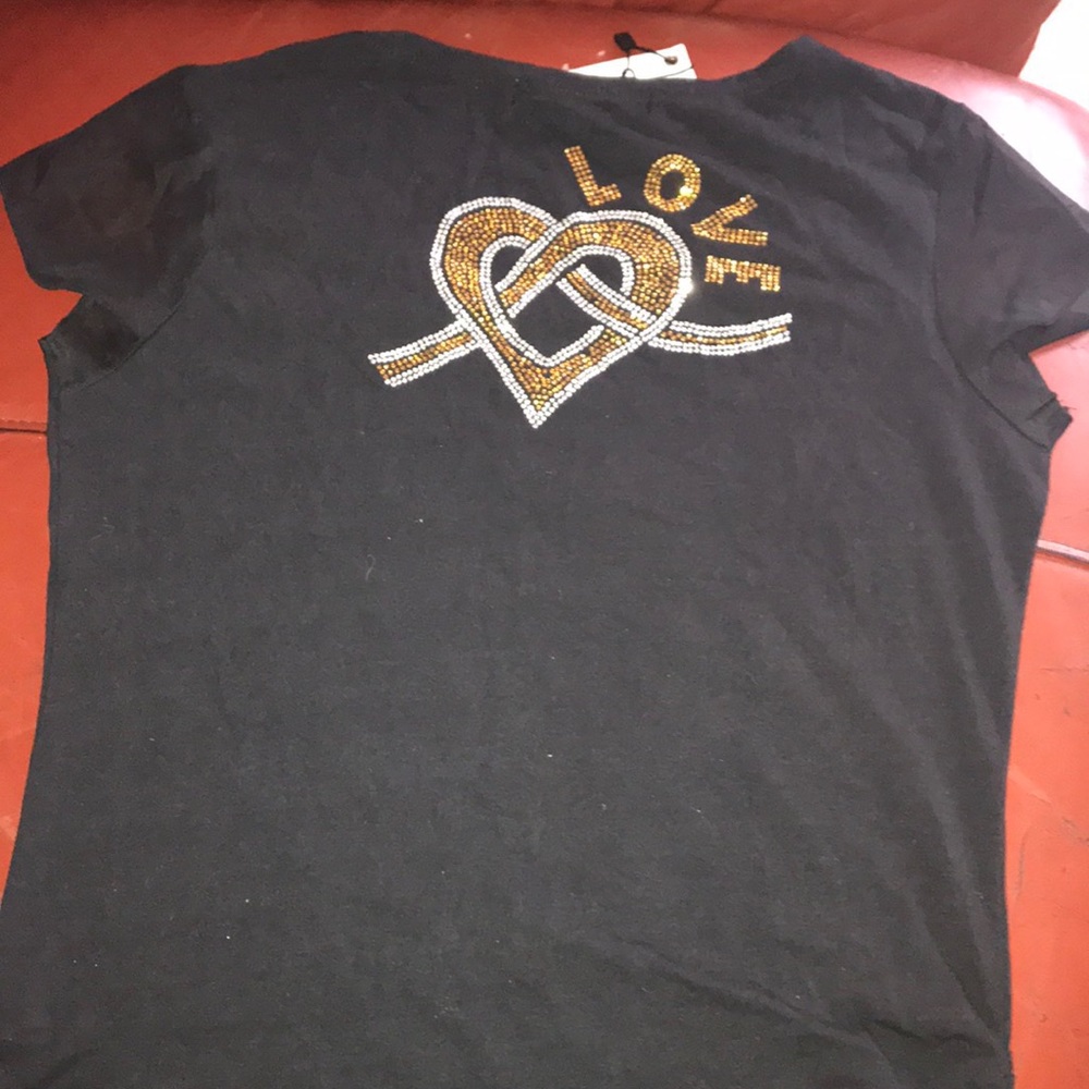 Cute Love Moschino Top😍 Never worn